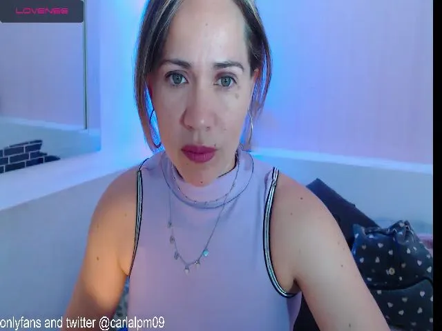 Live sex webcam photo for Carlalpm #271753888