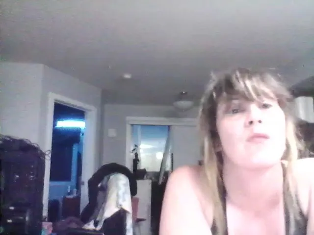 Live sex webcam photo for Carmelle #274254896