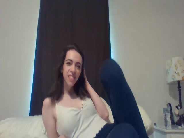 Live sex webcam photo for CarmenDoll #273430236