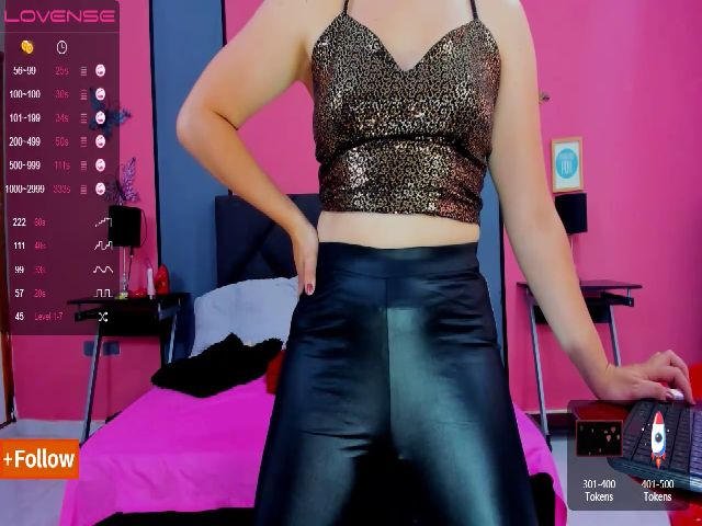 Live sex webcam photo for Carogrey #272981129