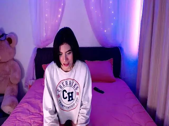 Live sex webcam photo for CarolSoto #272663243