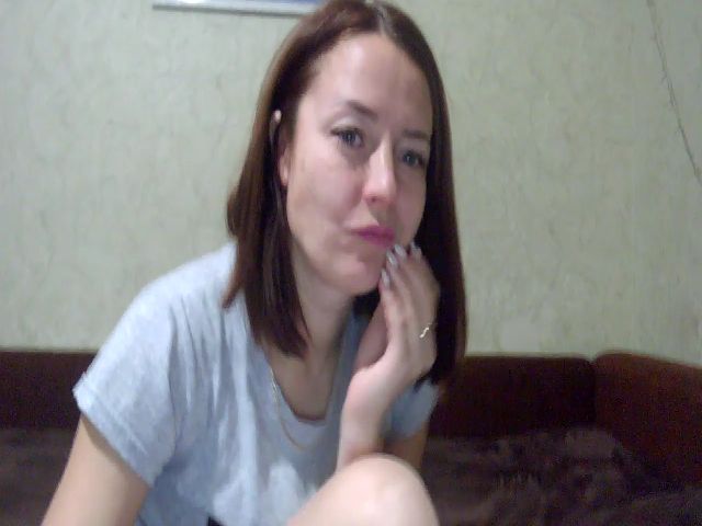 Live sex webcam photo for Caroline902 #271752634