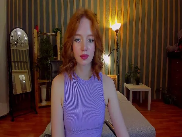 Live sex webcam photo for CarolineArt #271735613