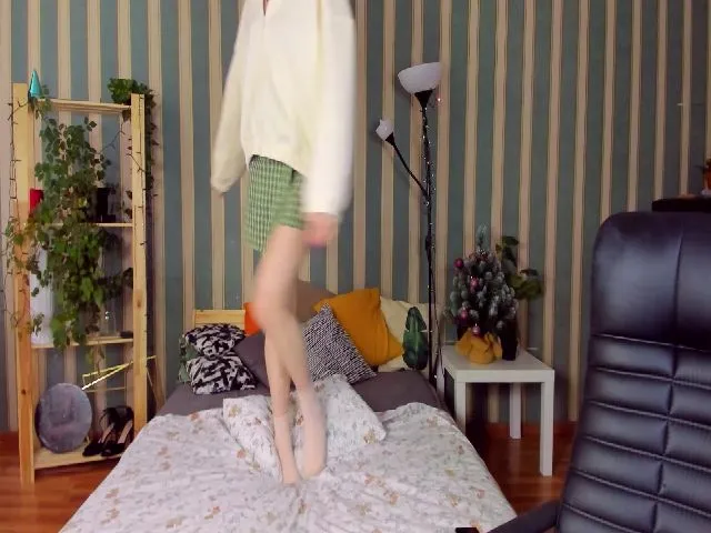 Live sex webcam photo for CarolineArt #272094481