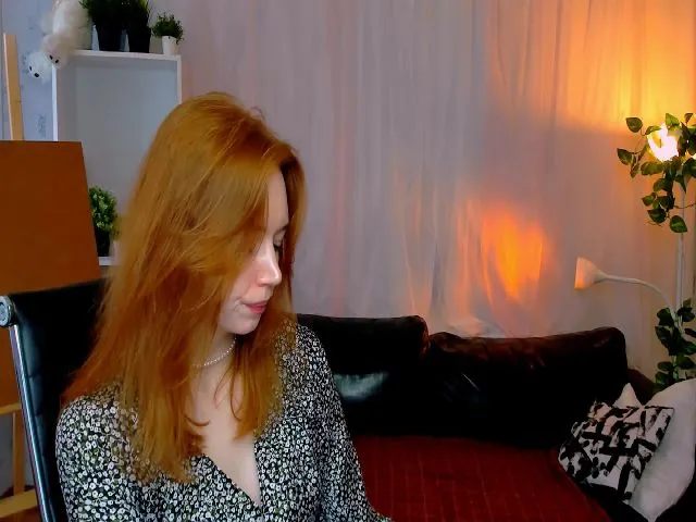 Live sex webcam photo for CarolineArt #273394850