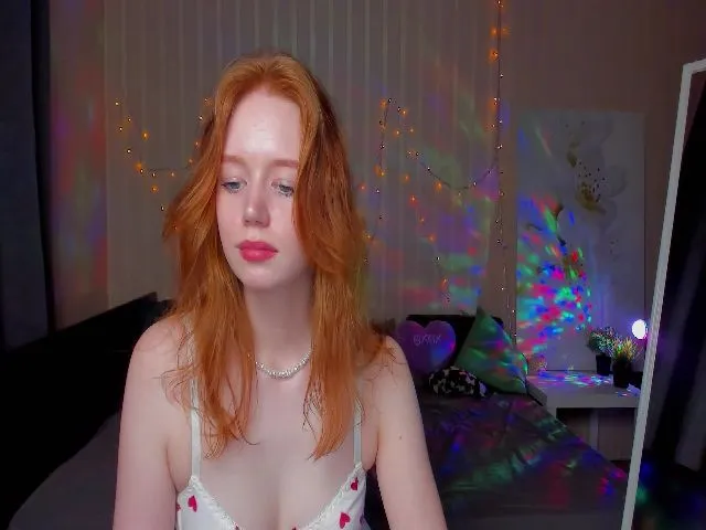 Live sex webcam photo for CarolineArt #274190521