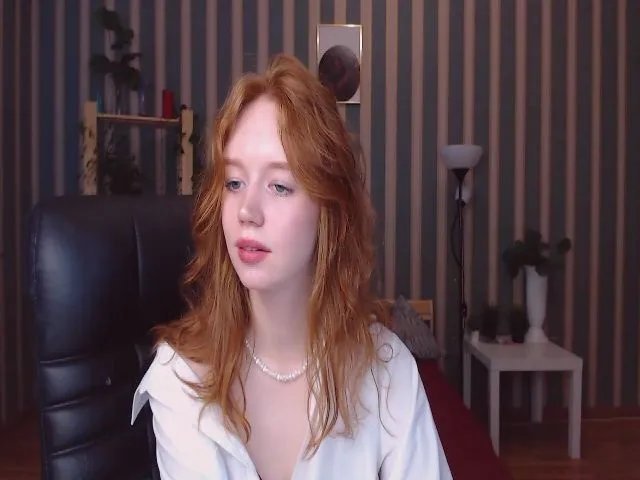 Live sex webcam photo for CarolineArt #274222049