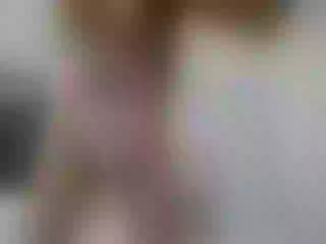 Live sex webcam photo for Caroline_23_x #272455114