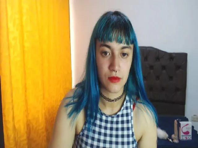 Live sex webcam photo for Carolinforbes #271701438