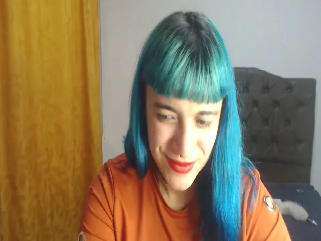 Live sex webcam photo for Carolinforbes #271726277