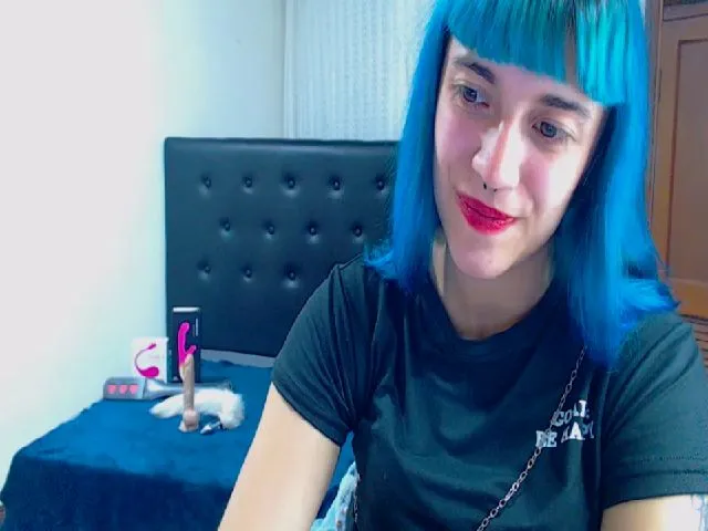 Live sex webcam photo for Carolinforbes #271928825