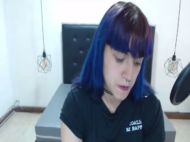 Live sex webcam photo for Carolinforbes #272410537