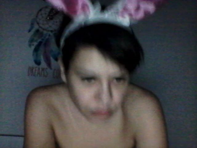 Live sex webcam photo for Carolinschi #272856044