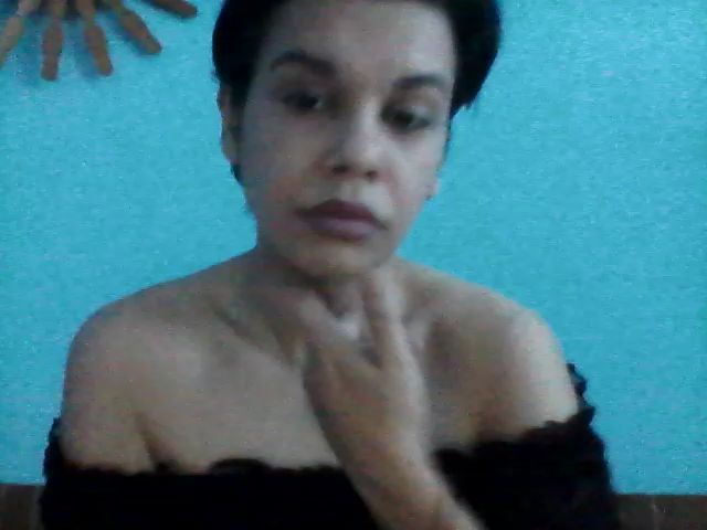 Live sex webcam photo for Carolinschi #273537034