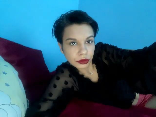 Live sex webcam photo for Carolinschi #273537379