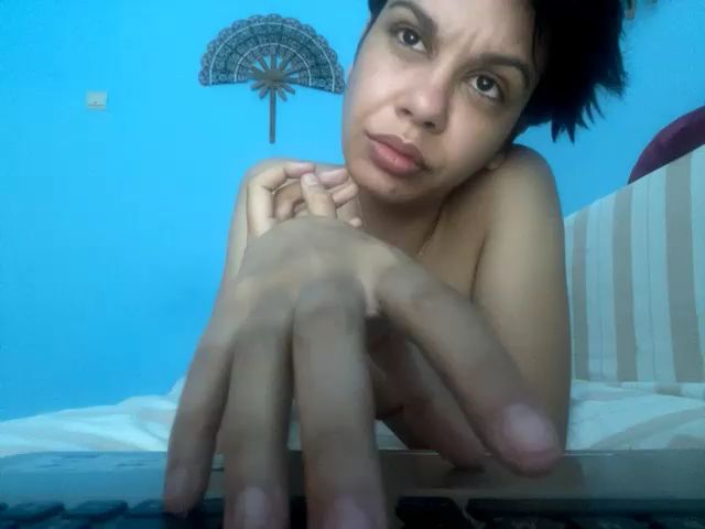 Live sex webcam photo for Carolinschi #273644666