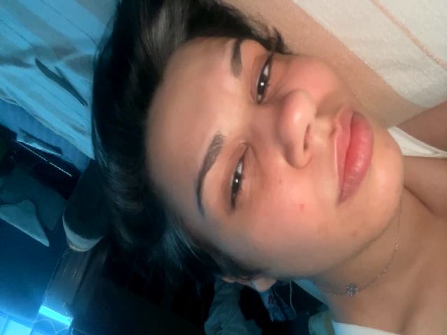 Live sex webcam photo for Carolinschi #273710093