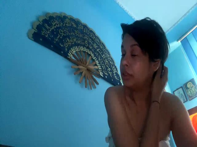 Live sex webcam photo for Carolinschi #273711824