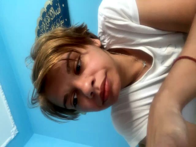 Live sex webcam photo for Carolinschi #273801706