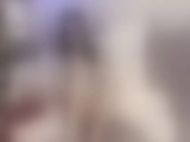 Live sex webcam photo for CarrieCastle #272080348