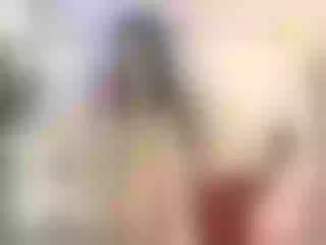 Live sex webcam photo for CarrieCastle #272270914