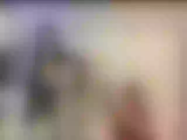 Live sex webcam photo for CarrieCastle #272657958