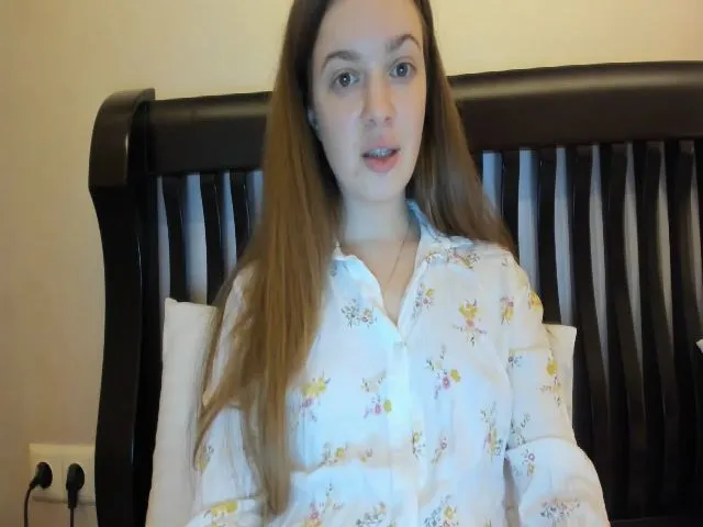 Live sex webcam photo for Carrolyna #272635860
