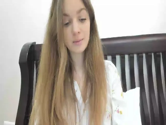 Live sex webcam photo for Carrolyna #272654852