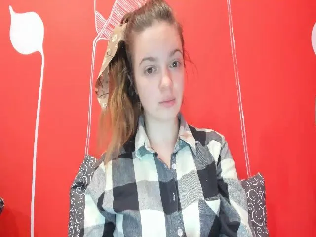 Live sex webcam photo for Carrolyna #272747536