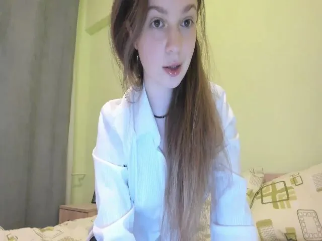 Live sex webcam photo for Carrolyna #272943350