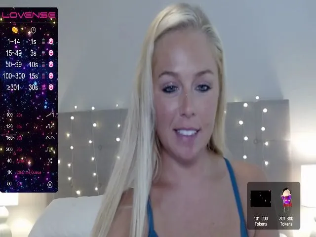 Live sex webcam photo for CassieCarson #273075741