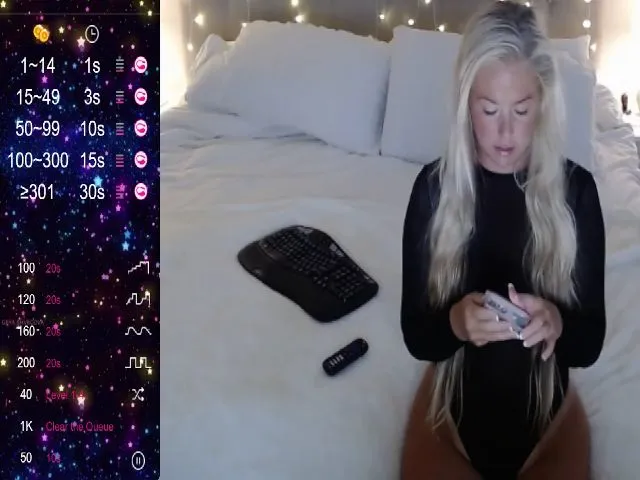 Live sex webcam photo for CassieCarson #273231091