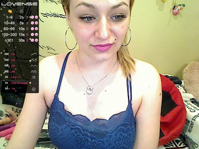 Live sex webcam photo for CatGirl01 #272695865