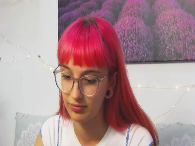 Live sex webcam photo for CatMagik #273956161