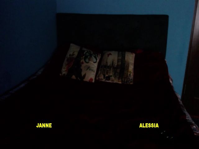 Live sex webcam photo for CatWoman28 #271867099