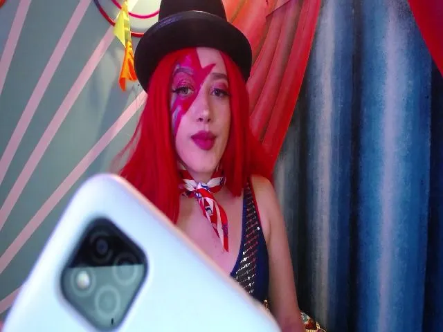 Live sex webcam photo for Cat_apple #272910574