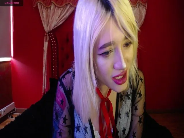 Live sex webcam photo for Cat_apple #273118189