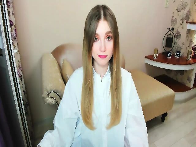 Live sex webcam photo for CcrystalSoul #272931616