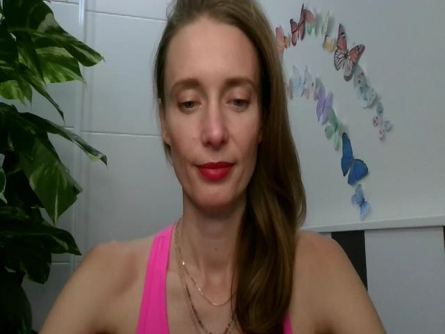 Live sex webcam photo for CelesteTasty #271792862