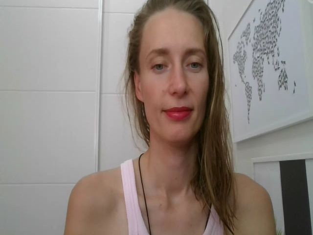 Live sex webcam photo for CelesteTasty #273513305