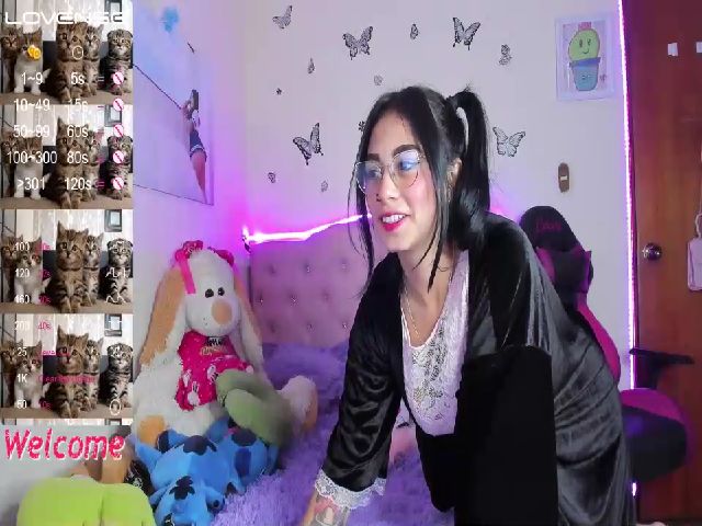 Live sex webcam photo for Celeste_22 #272663687
