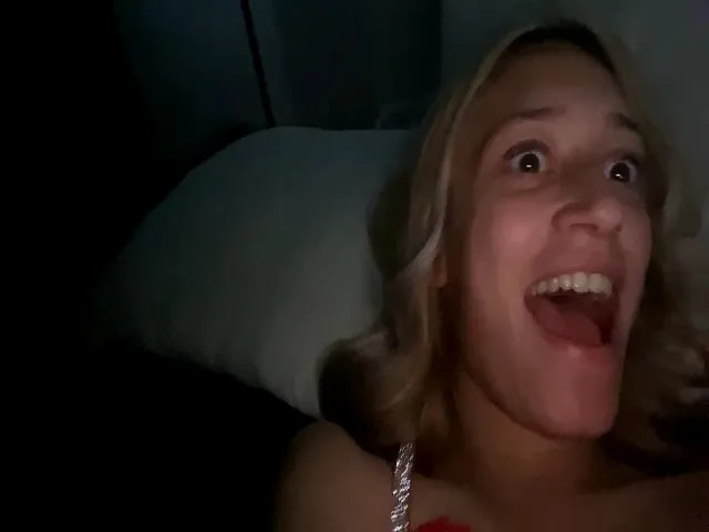 Live sex webcam photo for CescaAmor #272925131