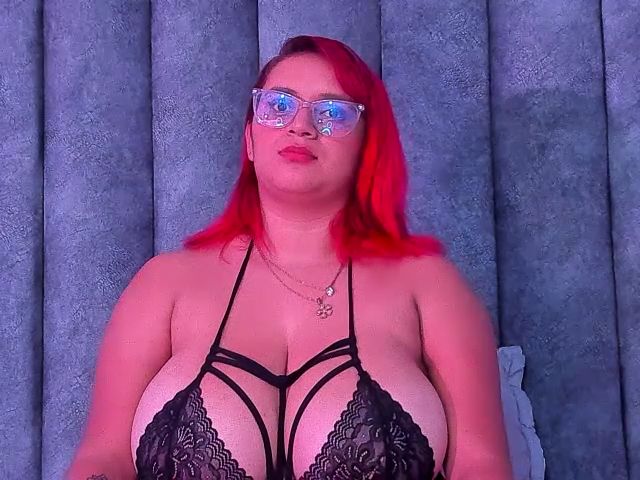 Live sex webcam photo for Chantal_grey #273398852