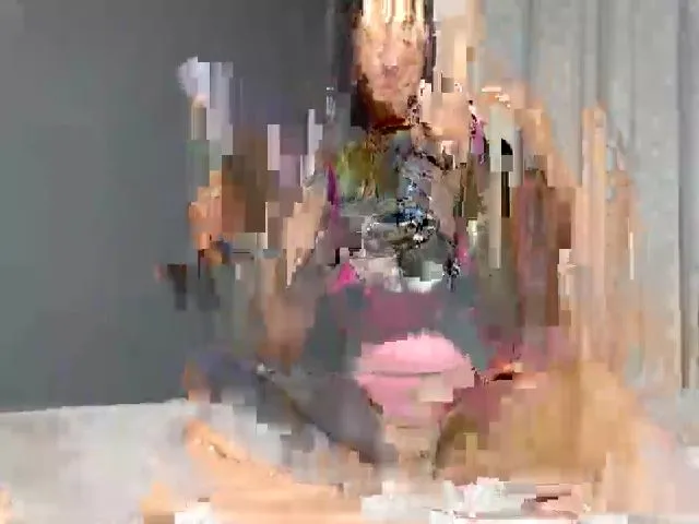 Live sex webcam photo for Chantall05 #272335584