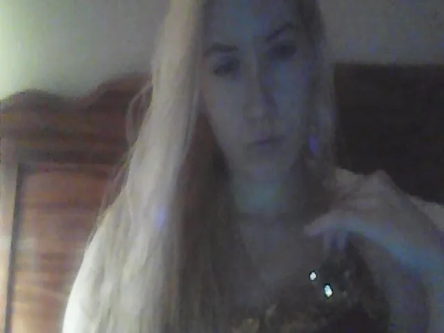 Live sex webcam photo for CharBroilhart #273187324