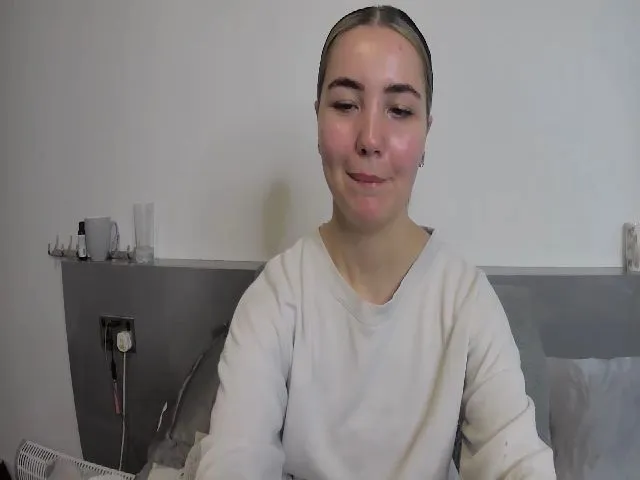 Live sex webcam photo for CharlieSimmsx #272265182