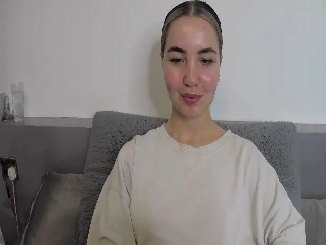 Live sex webcam photo for CharlieSimmsx #272265328