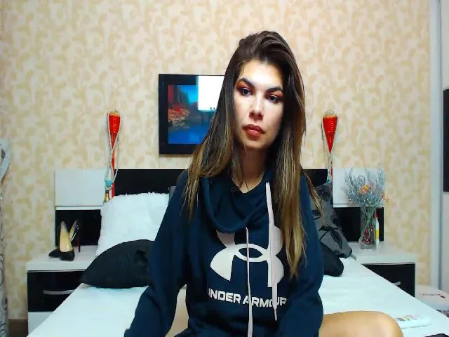 Live sex webcam photo for Charlotehot4u #271879736