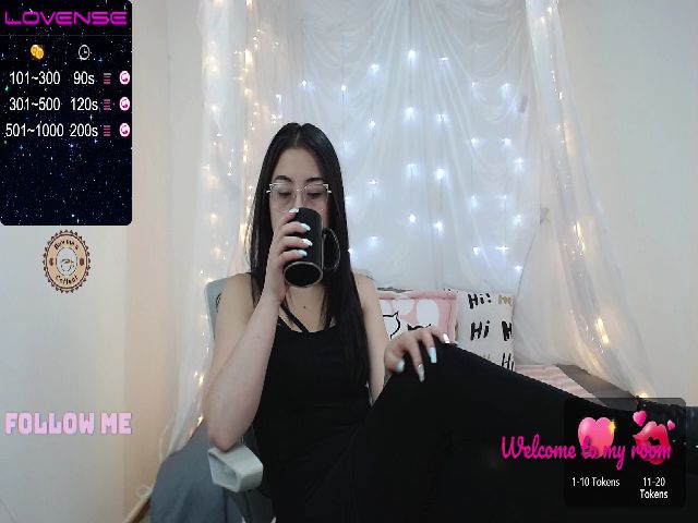 Live sex webcam photo for Charlotte_3x #272190647