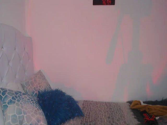 Live sex webcam photo for Charlotteh0 #274326148